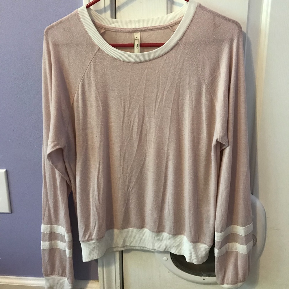 Light pink comfortable Aeropostale shirt